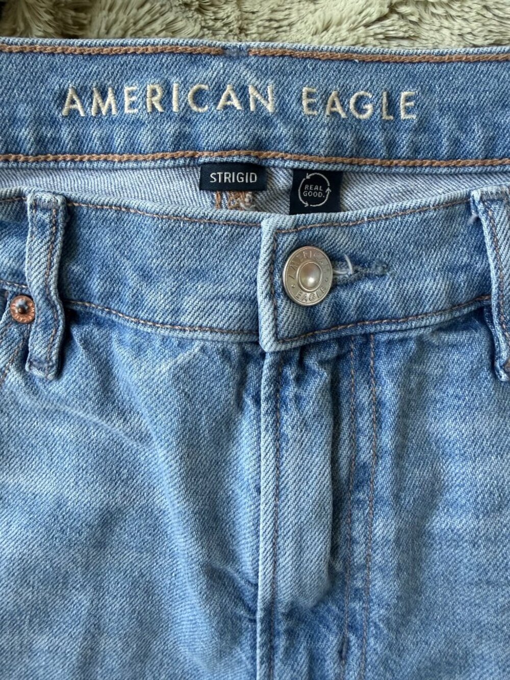 Relaxed Strigid Denim Shorts Size 8 Medium Wash - Picture 3 of 6